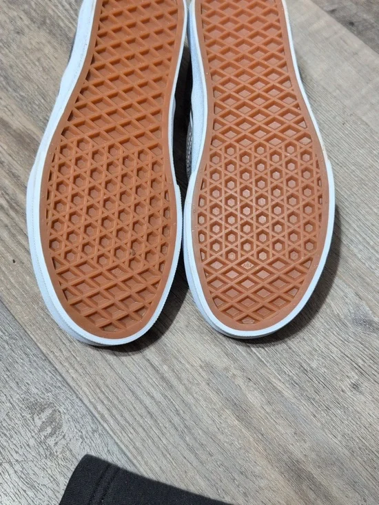 Vans Slip-On Sneakers in Gray Checker Motif - Picture 4 of 5